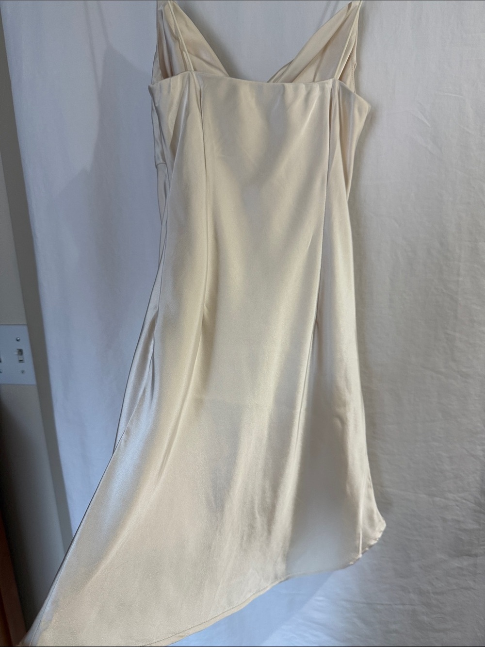 Princess Polly Ivory Satin Twist-Front Chemise Sz 4 - Picture 3 of 8